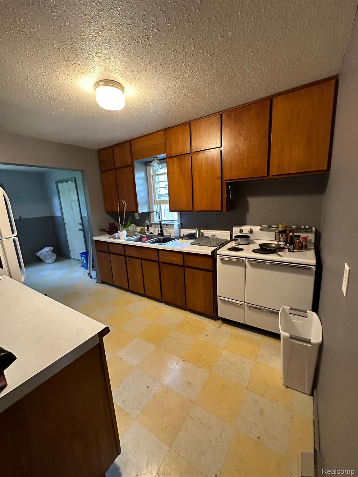 2259 Howe Road Burton, MI 48519 - Photo 11 of 25 Gallery Image 11