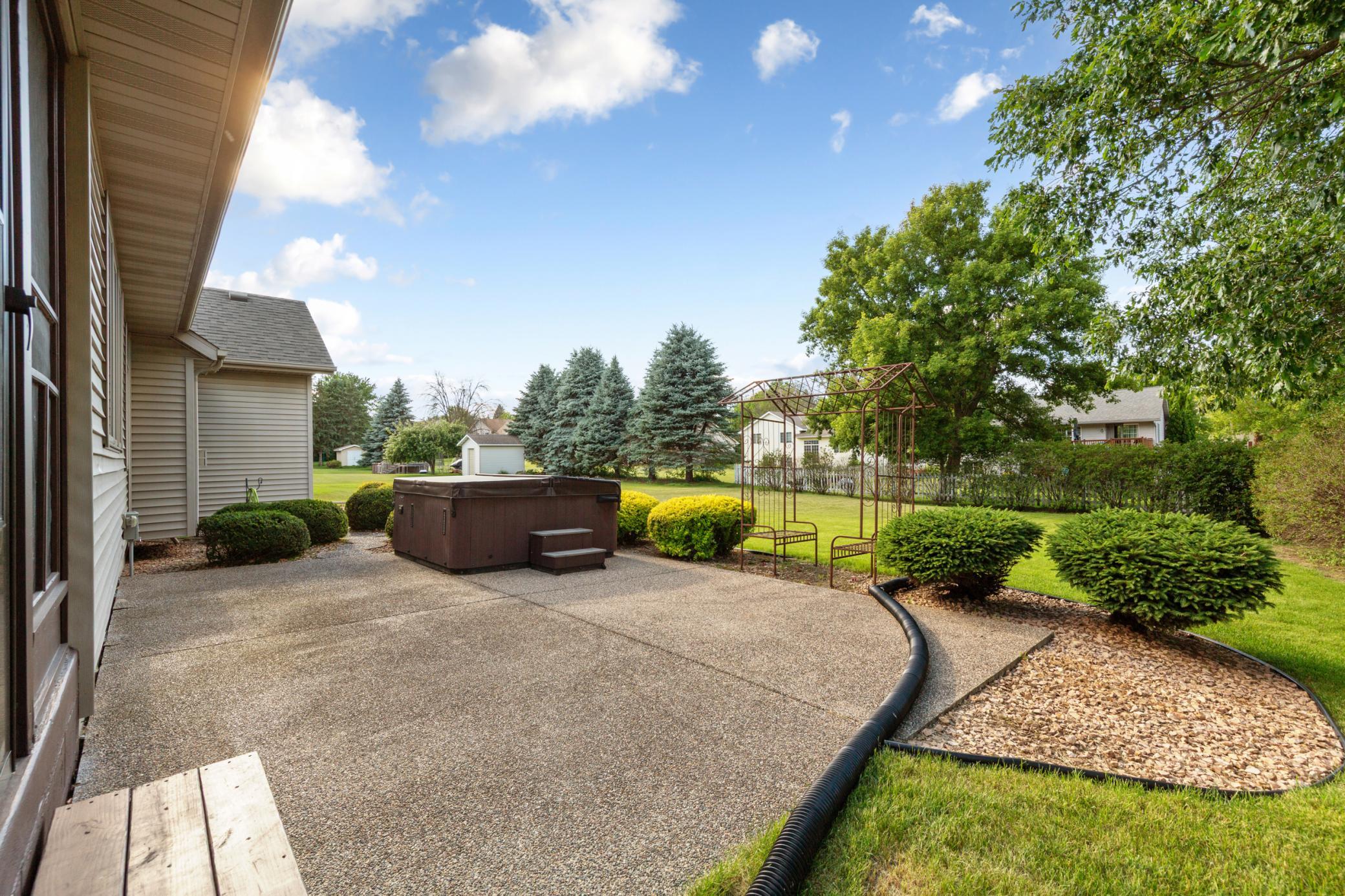 204 Allen Lane Faribault, MN 55021 - Photo 7 of 37
