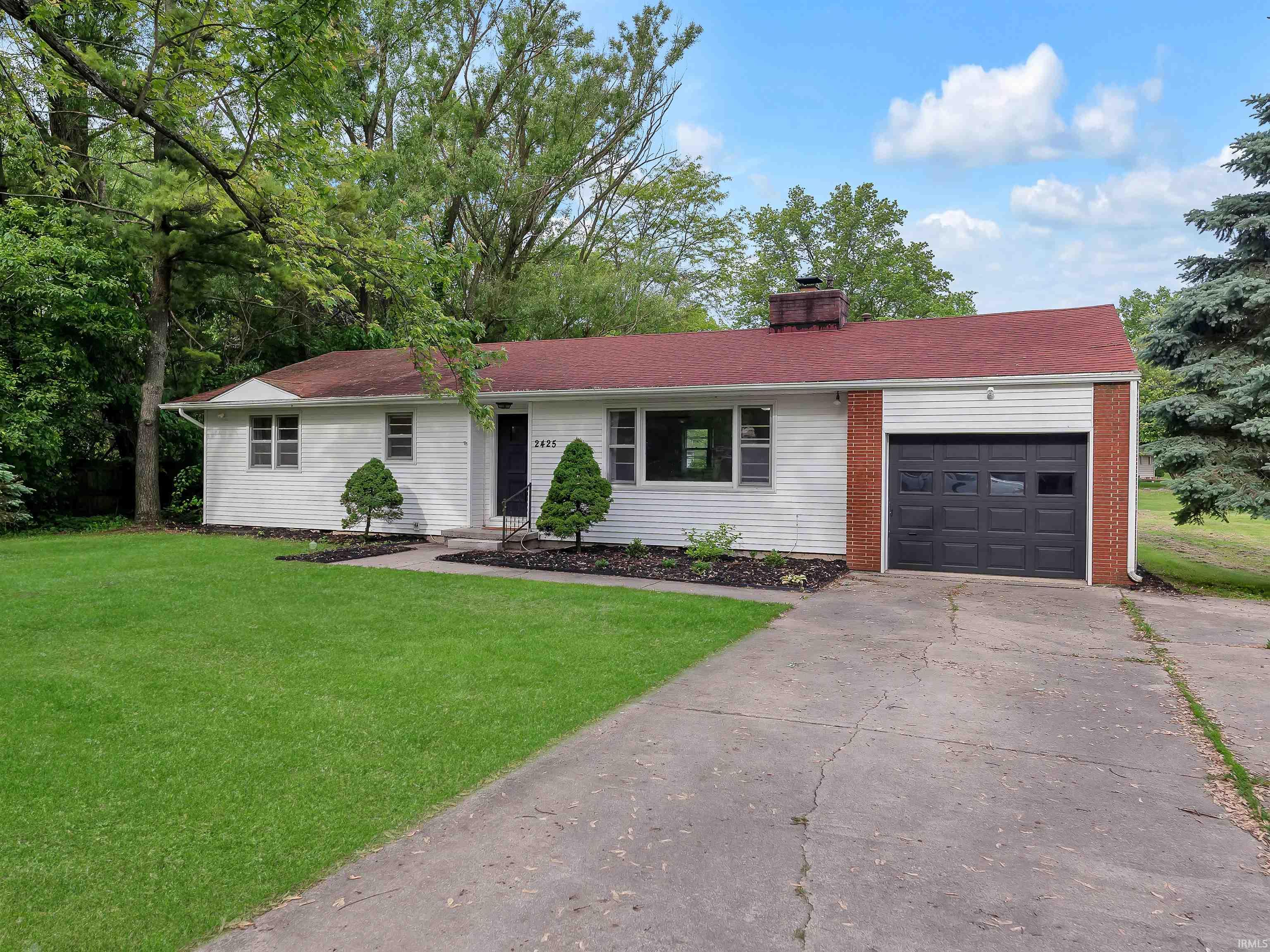 2425 Beineke Road Fort Wayne, IN 46808 - Photo 1 of 18