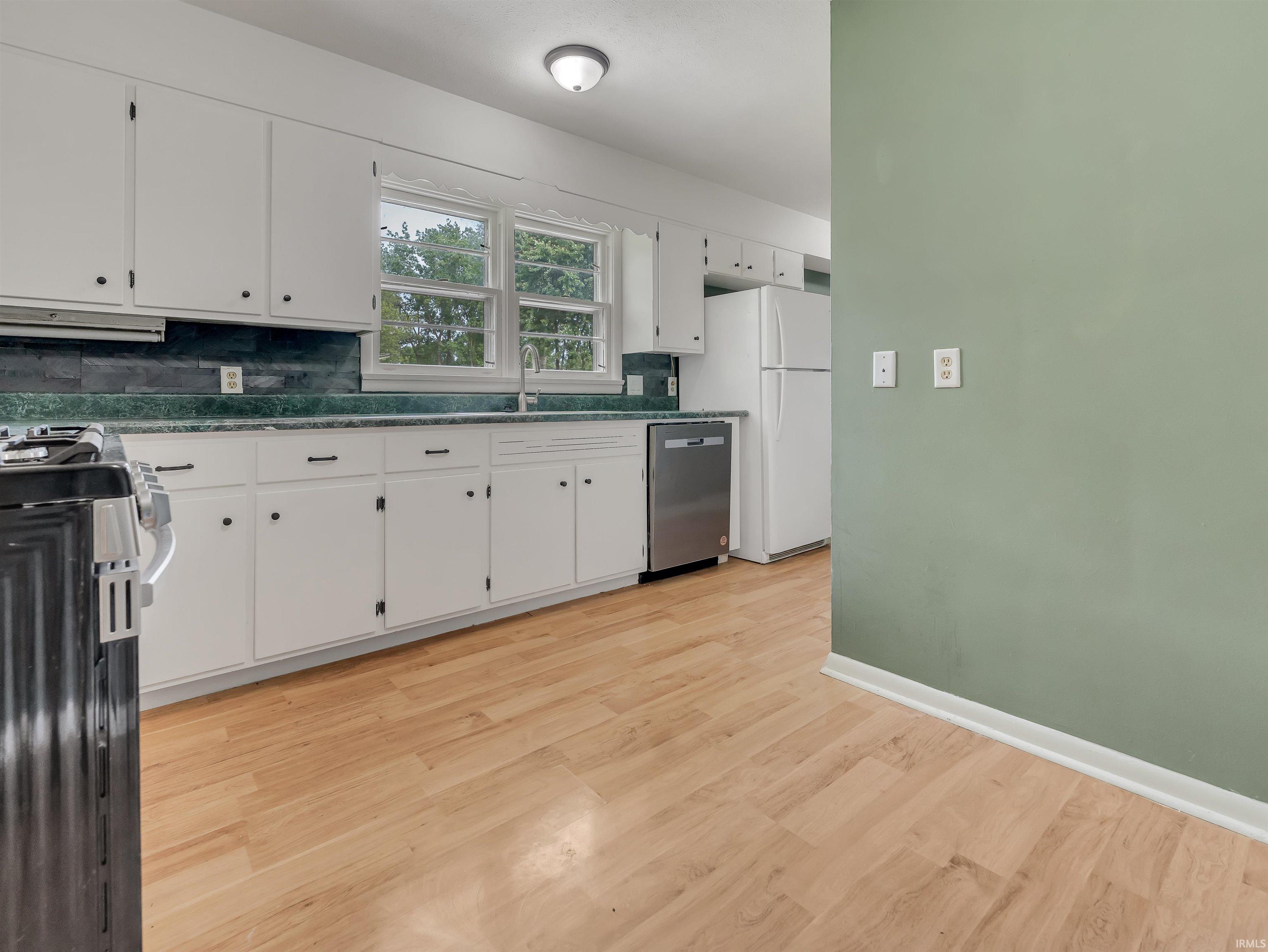 2425 Beineke Road Fort Wayne, IN 46808 - Photo 12 of 18