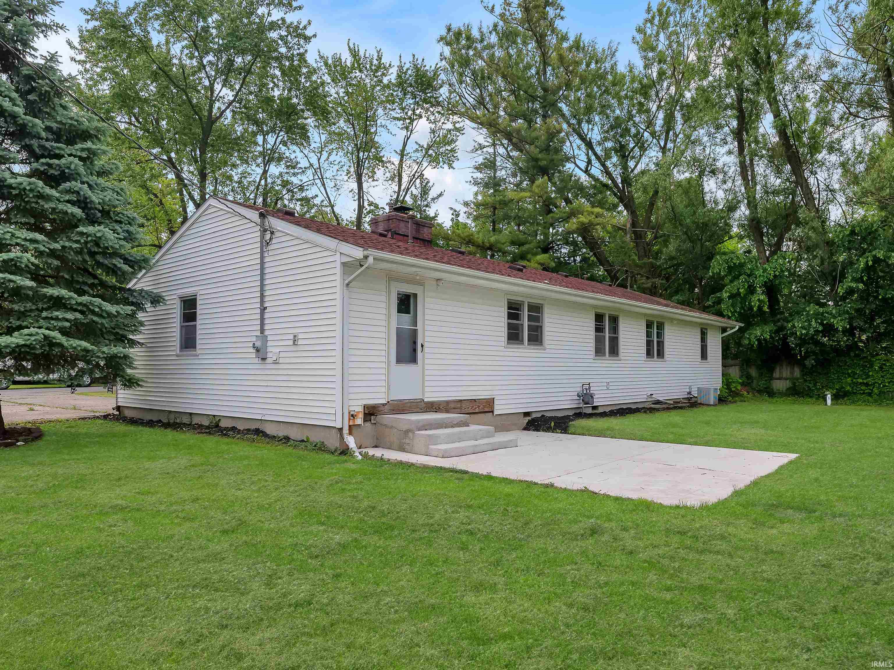 2425 Beineke Road Fort Wayne, IN 46808 - Photo 7 of 18