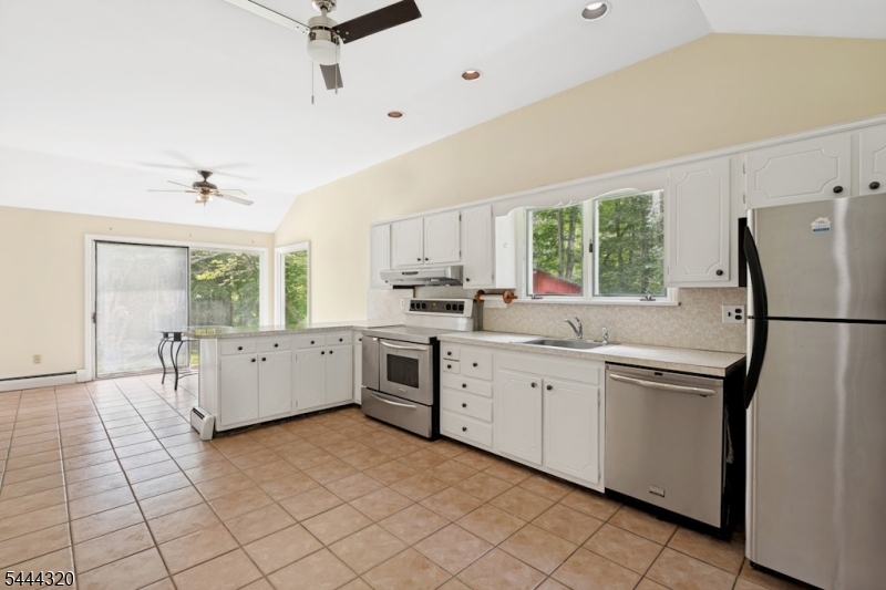 62 Gaston Road Morristown, NJ 07960 - Photo 14 of 32