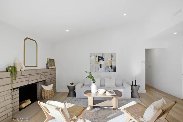 $949,000 | 20630 Chase Street, Winnetka, CA 91306