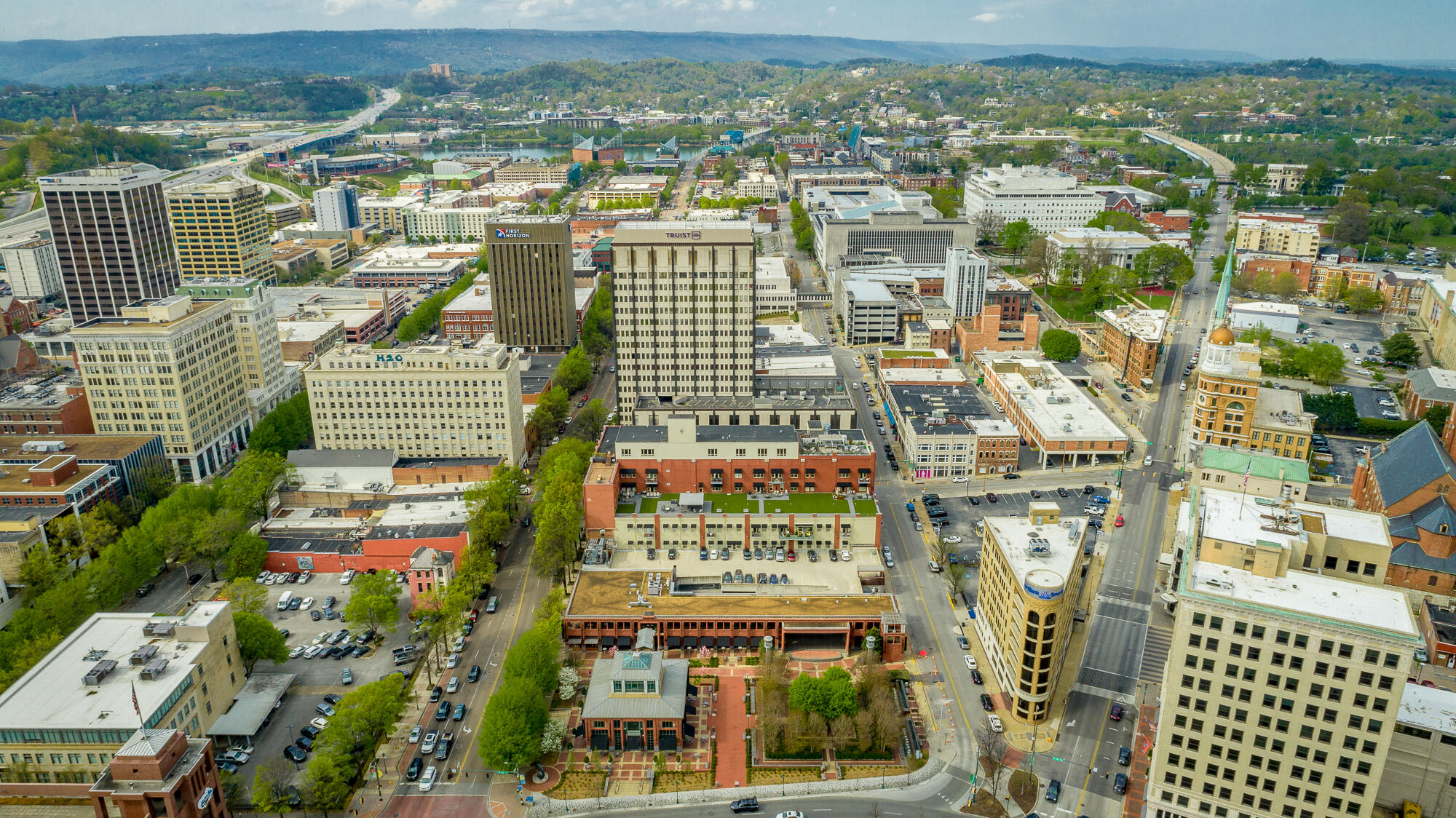 800 Market Street, Unit 404 Chattanooga, TN 37402 - Photo 119 of 121 800 Market St. _404 HD-180