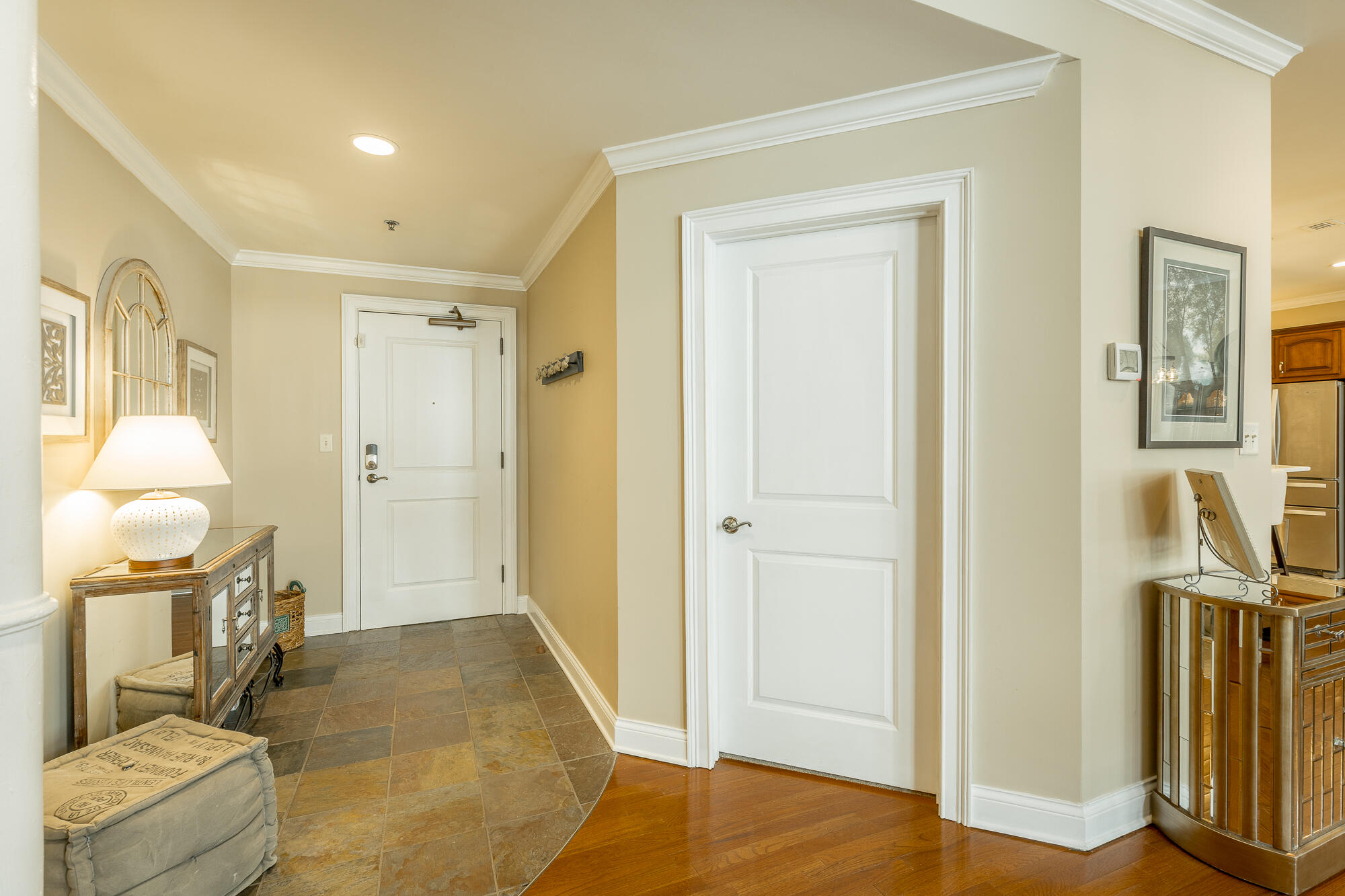 800 Market Street, Unit 404 Chattanooga, TN 37402 - Photo 5 of 121 800 Market St. _404 HD-4
