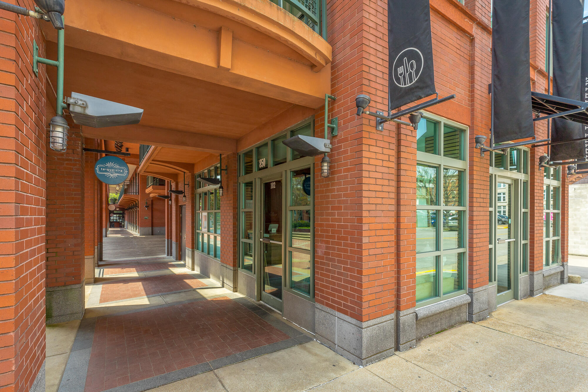 800 Market Street, Unit 404 Chattanooga, TN 37402 - Photo 100 of 121 800 Market St. _404 HD-142