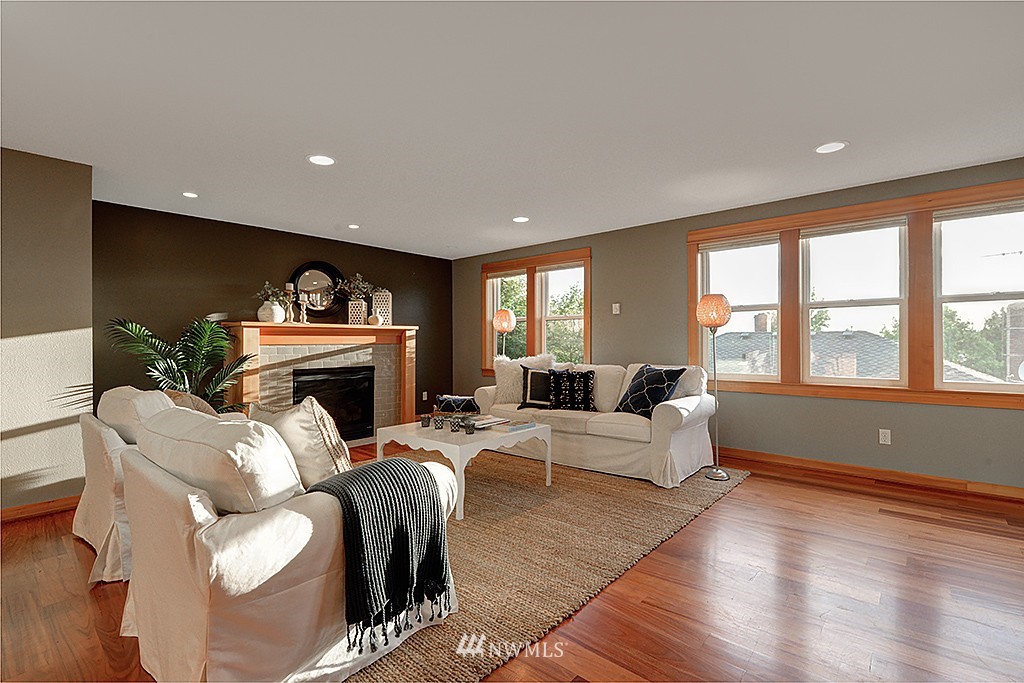 4117 Southwest Morgan Street Seattle, WA 98136 - Photo 8 of 25 Gallery Image 8