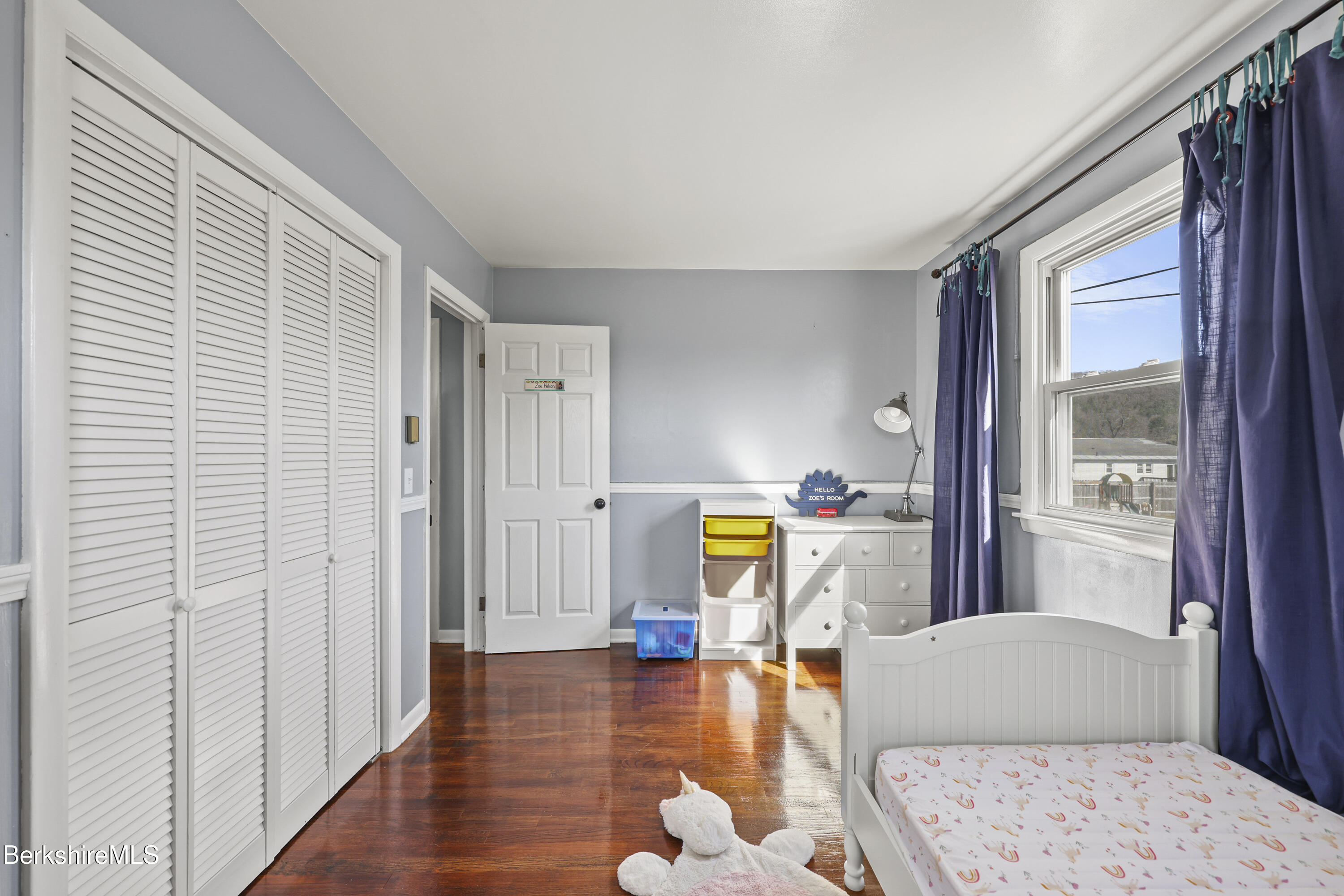 43 Baldwin Avenue Pittsfield, MA 01201 - Photo 23 of 31 a living room with furniture and a window