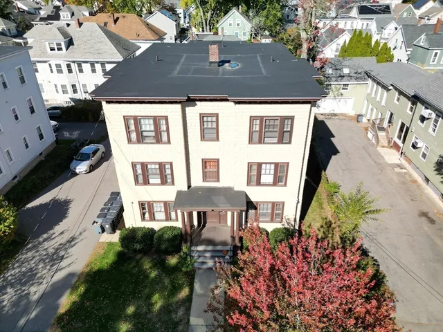 $1,875 | 106 Kenoza Avenue, Unit 5, Haverhill, MA 01830