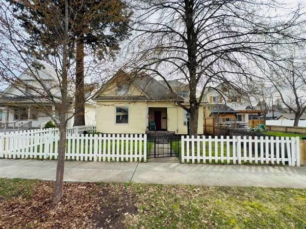 $369,500 | 2823 West Sharp Avenue, Spokane, WA 99201