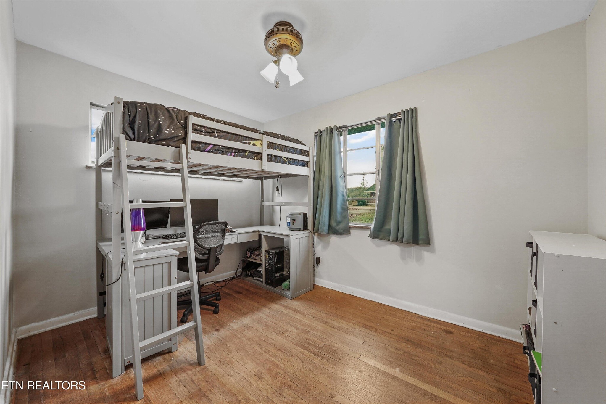 225 West Ford Valley Road Knoxville, TN 37920 - Photo 20 of 24 a view of a storage & utility room