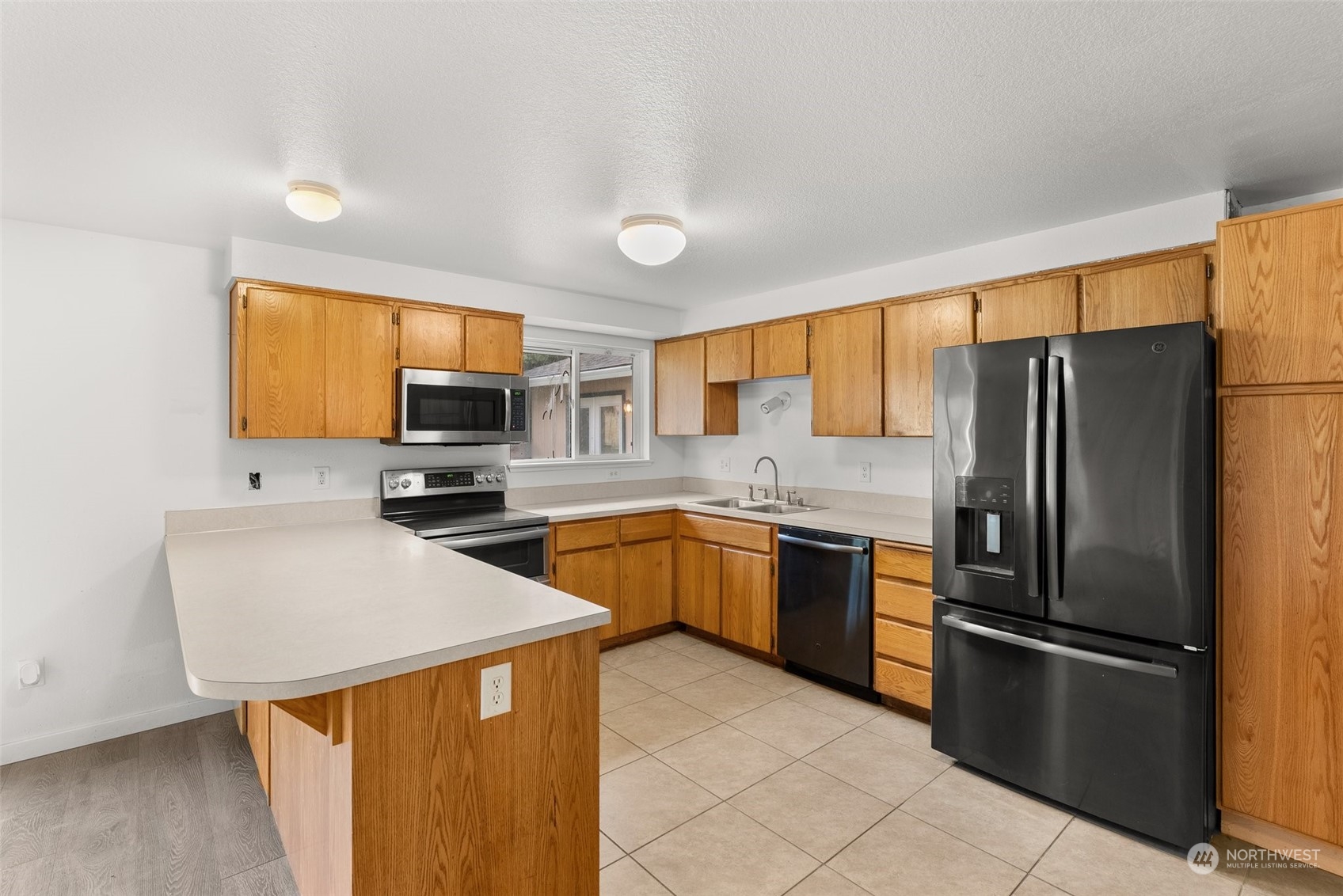 21608 Hobson Road Southwest Centralia, WA 98531 - Photo 10 of 35 Gallery Image 10