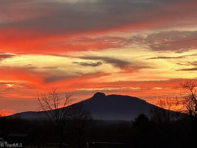 $499,500 | 106 Grants Home Trail, Ararat, NC 27007