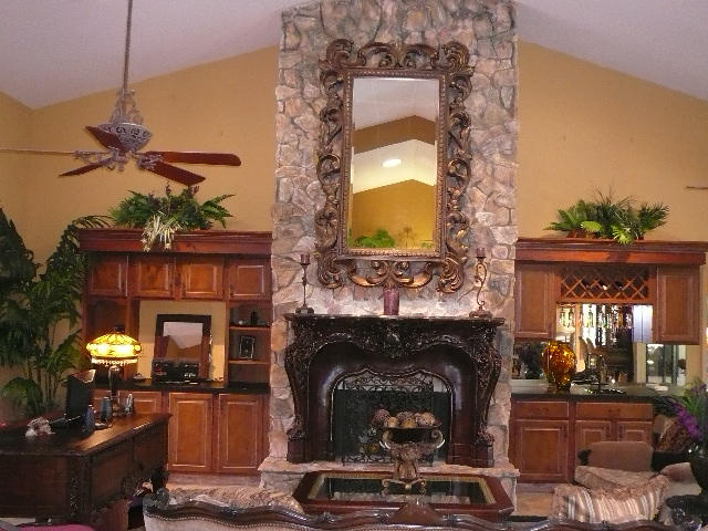 10751 Southeast River Ridge Road Tequesta, FL 33469 - Photo 4 of 18 Living Room