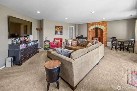 $1,295,000 | 32223 Northeast 88th Street, Carnation, WA 98014