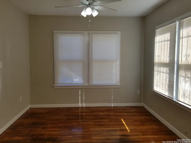 $995 | 2238 Interstate 35, San Antonio, TX 78208