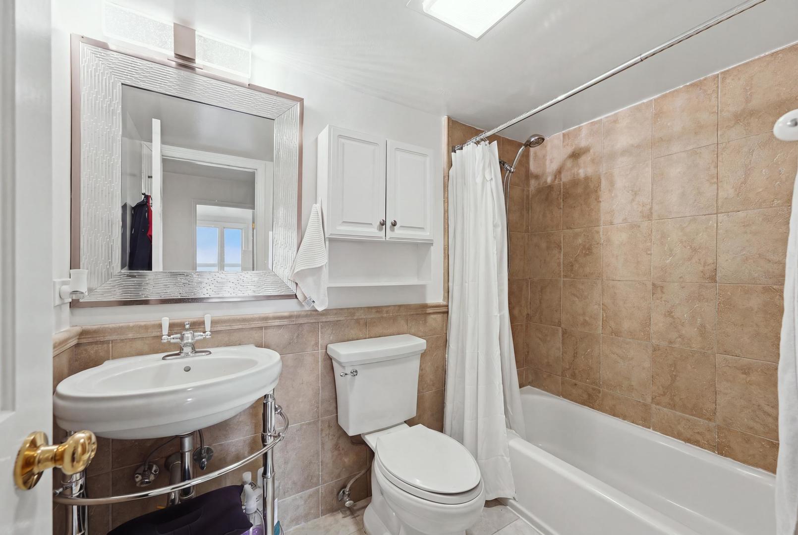 1 Renaissance Place, Unit 816 Palatine, IL 60067 - Photo 21 of 41 Gallery Image 21