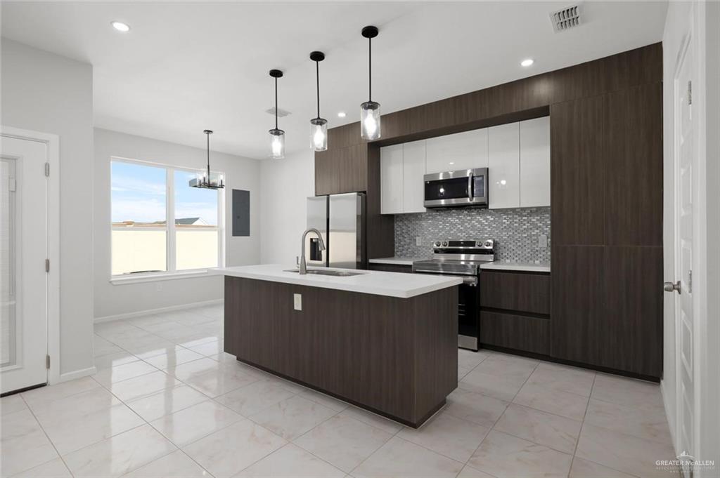 5407 North Crown Point Pharr, TX 78577 - Photo 10 of 17