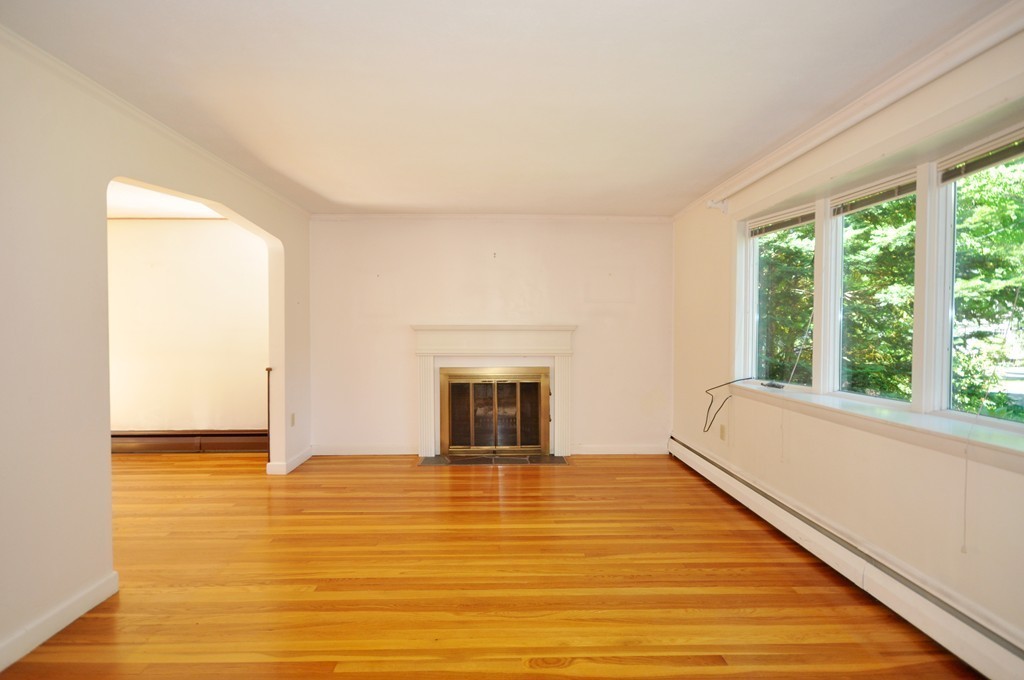 25 Mohegan Road Acton, MA 01720 - Photo 10 of 24 Gallery Image 10