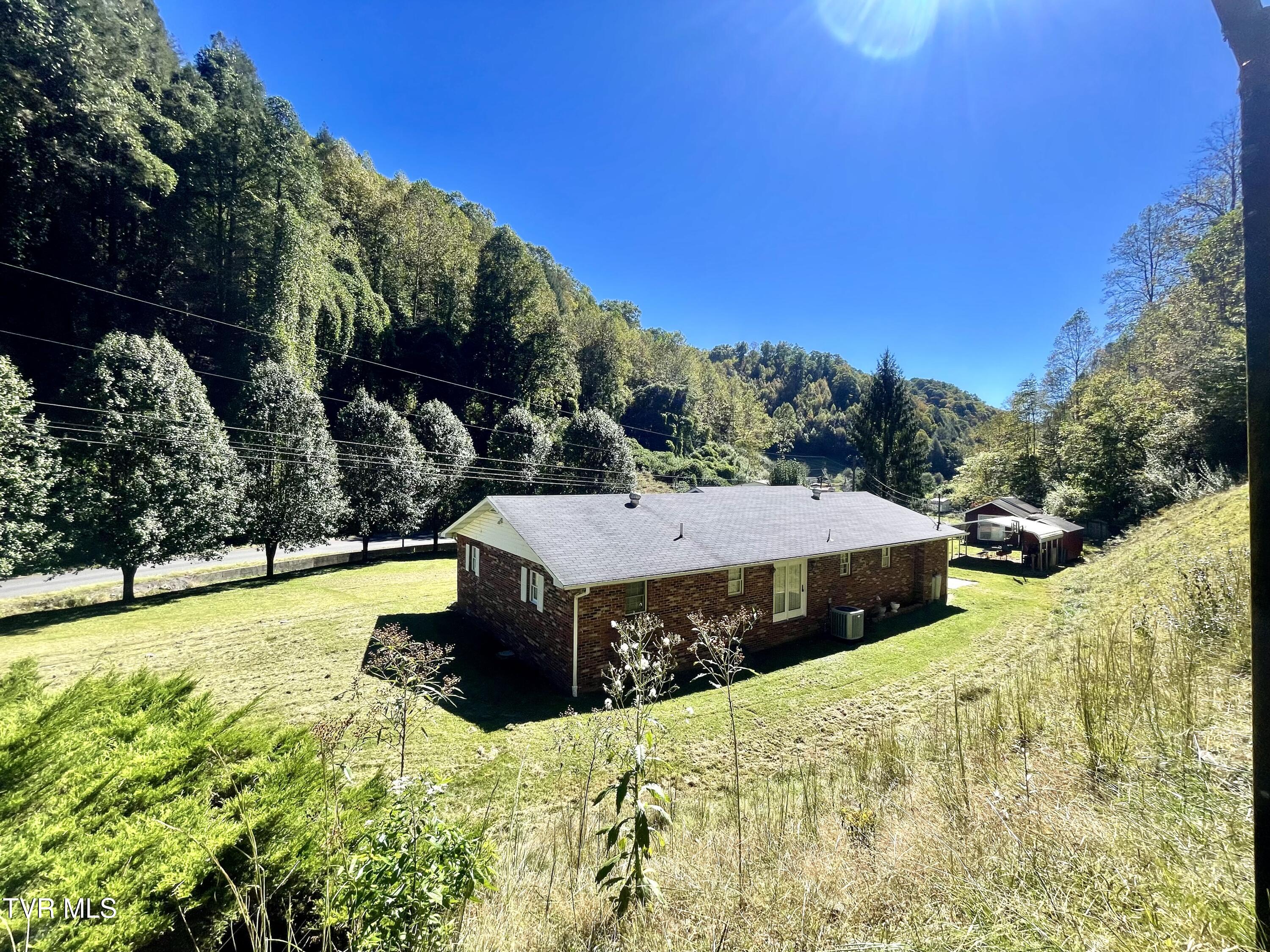 2989 Greenbrier Road Haysi, VA 24256 - Photo 20 of 37 IMG_0334