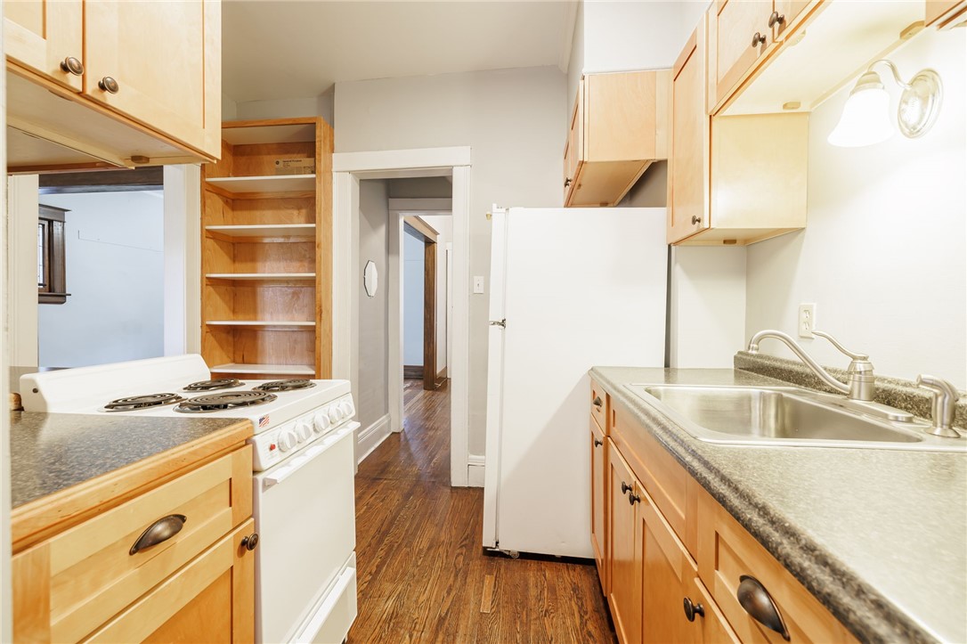 36 Morningside Park Rochester, NY 14607 - Photo 11 of 25