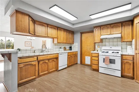 $415,000 | 10626 Valley Vista Avenue, Apple Valley, CA 92308