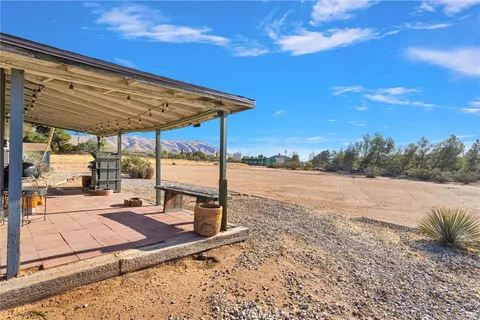 $415,000 | 10626 Valley Vista Avenue, Apple Valley, CA 92308