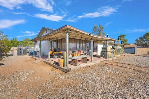 $415,000 | 10626 Valley Vista Avenue, Apple Valley, CA 92308