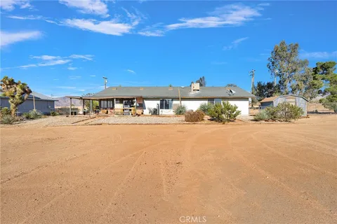 $415,000 | 10626 Valley Vista Avenue, Apple Valley, CA 92308