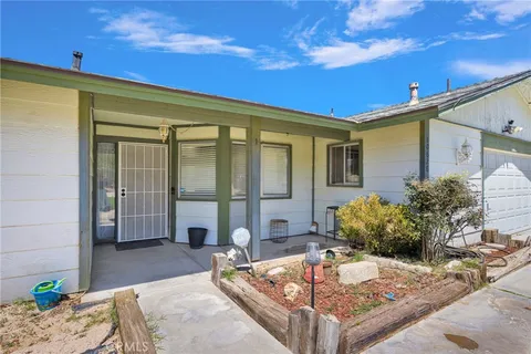 $415,000 | 10626 Valley Vista Avenue, Apple Valley, CA 92308