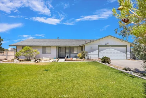 $415,000 | 10626 Valley Vista Avenue, Apple Valley, CA 92308