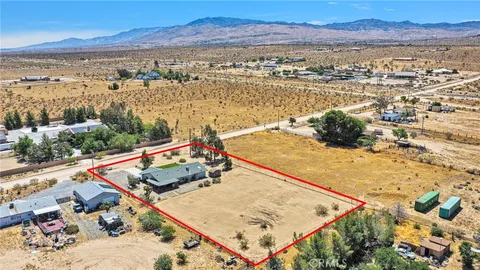 $415,000 | 10626 Valley Vista Avenue, Apple Valley, CA 92308