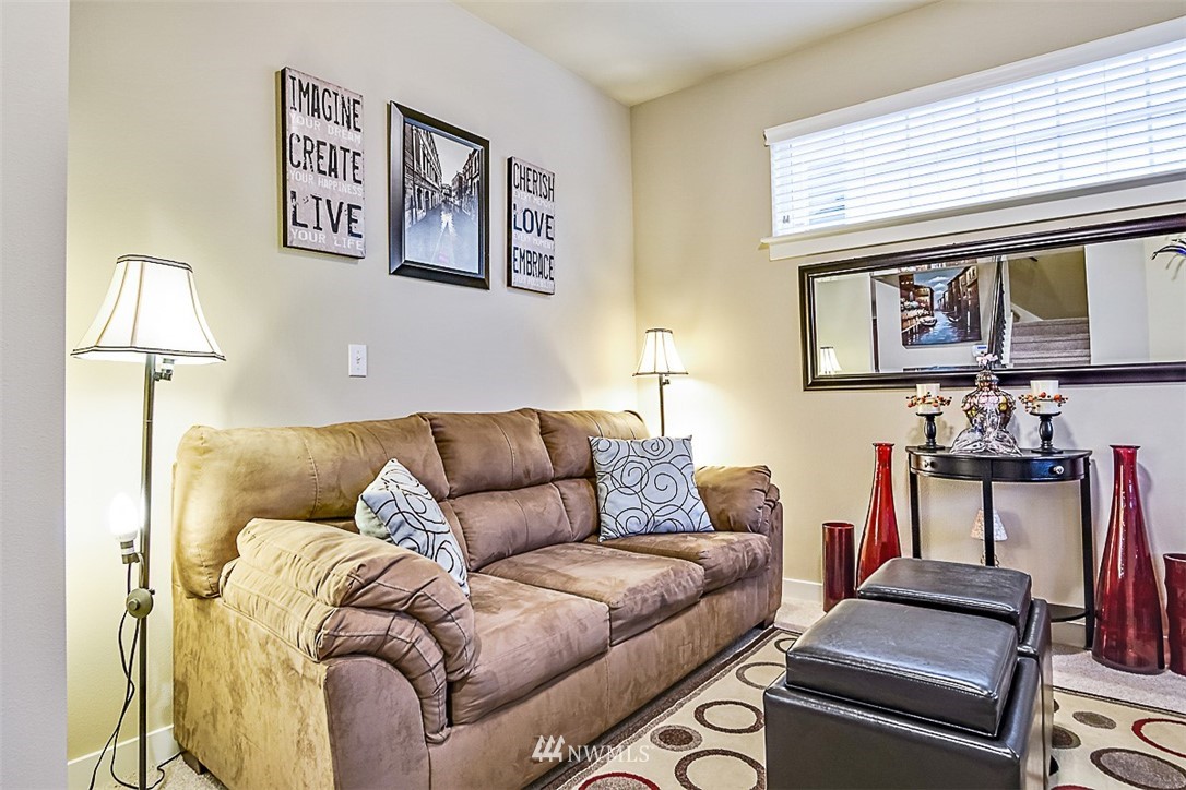 21719 8th Avenue Southeast Bothell, WA 98021 - Photo 4 of 25