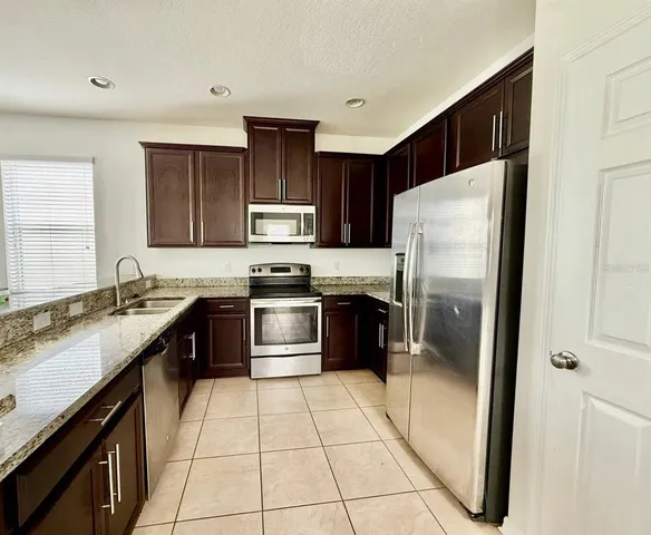 $2,550 | 7127 Nightshade Drive, Riverview, FL 33578