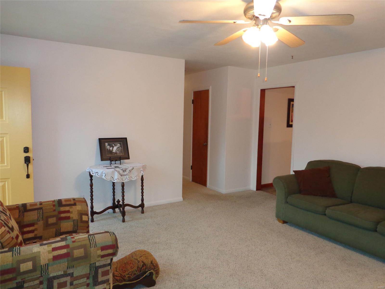 608 East Chain Of Rocks Road Granite City, IL 62040 - Photo 22 of 33 Gallery Image 22