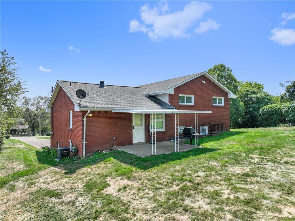 4796 Williamsport Road Elizabeth, PA 15037 - Photo 6 of 36 Gallery Image 6