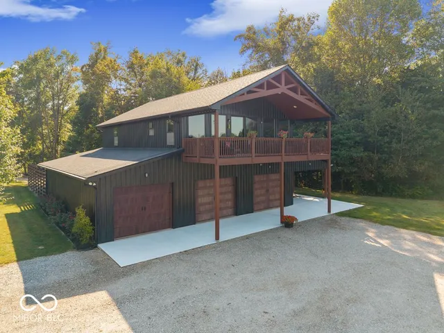 $649,000 | 434 South County Road 1125 East, Seymour, IN 47274