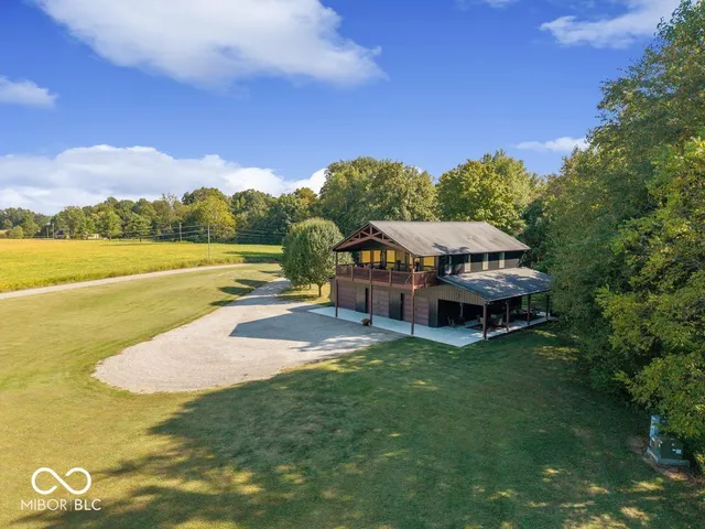 $649,000 | 434 South County Road 1125 East, Seymour, IN 47274