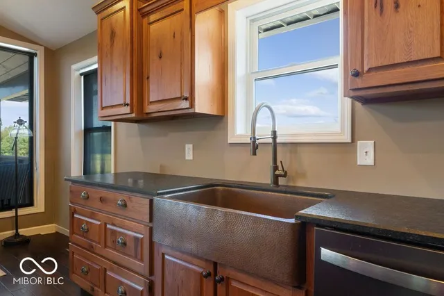 $649,000 | 434 South County Road 1125 East, Seymour, IN 47274