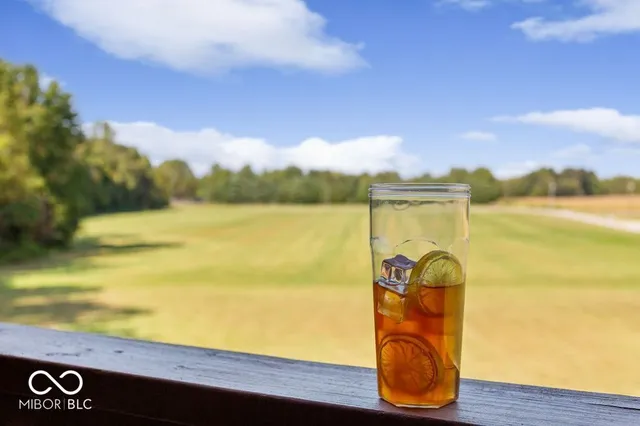 $649,000 | 434 South County Road 1125 East, Seymour, IN 47274