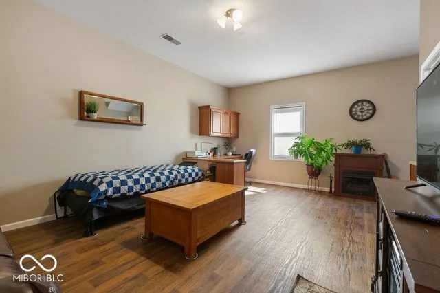 $649,000 | 434 South County Road 1125 East, Seymour, IN 47274