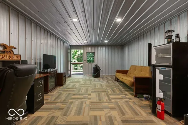 $649,000 | 434 South County Road 1125 East, Seymour, IN 47274