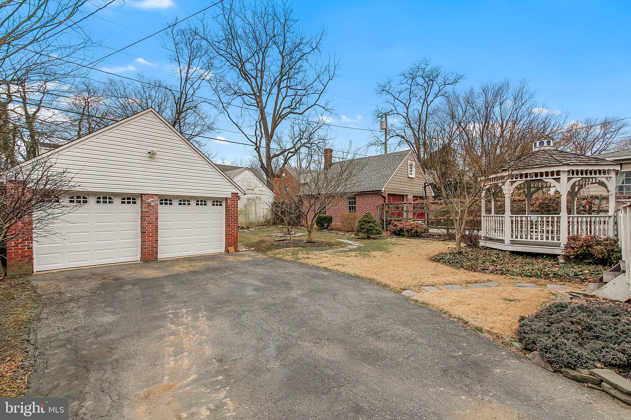 611 Overbrook Road Baltimore, MD 21212 - Photo 24 of 27 2 car garage with brand new doors.