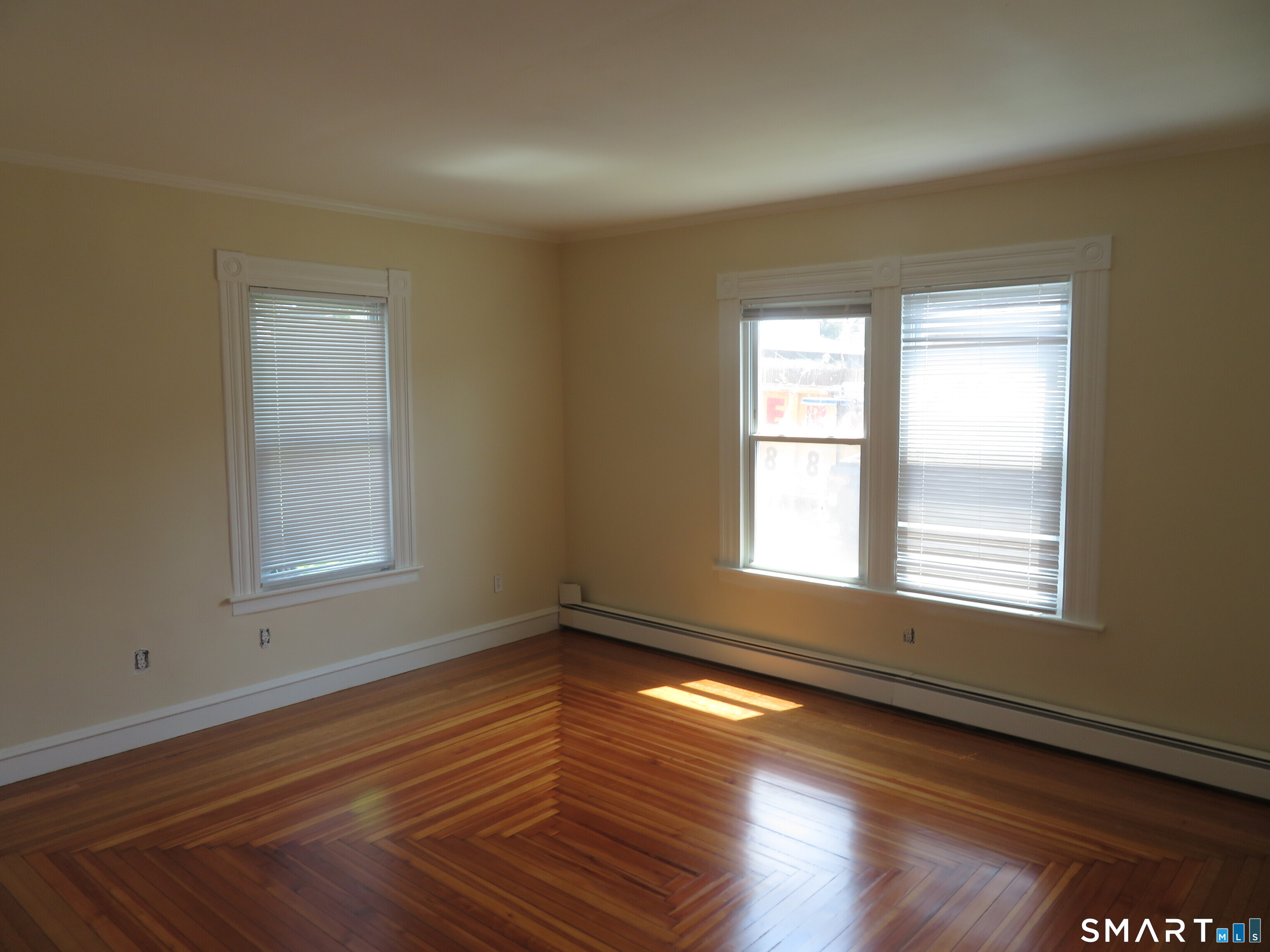 49 Winter Street Manchester, CT 06040 - Photo 11 of 23 Gallery Image 11