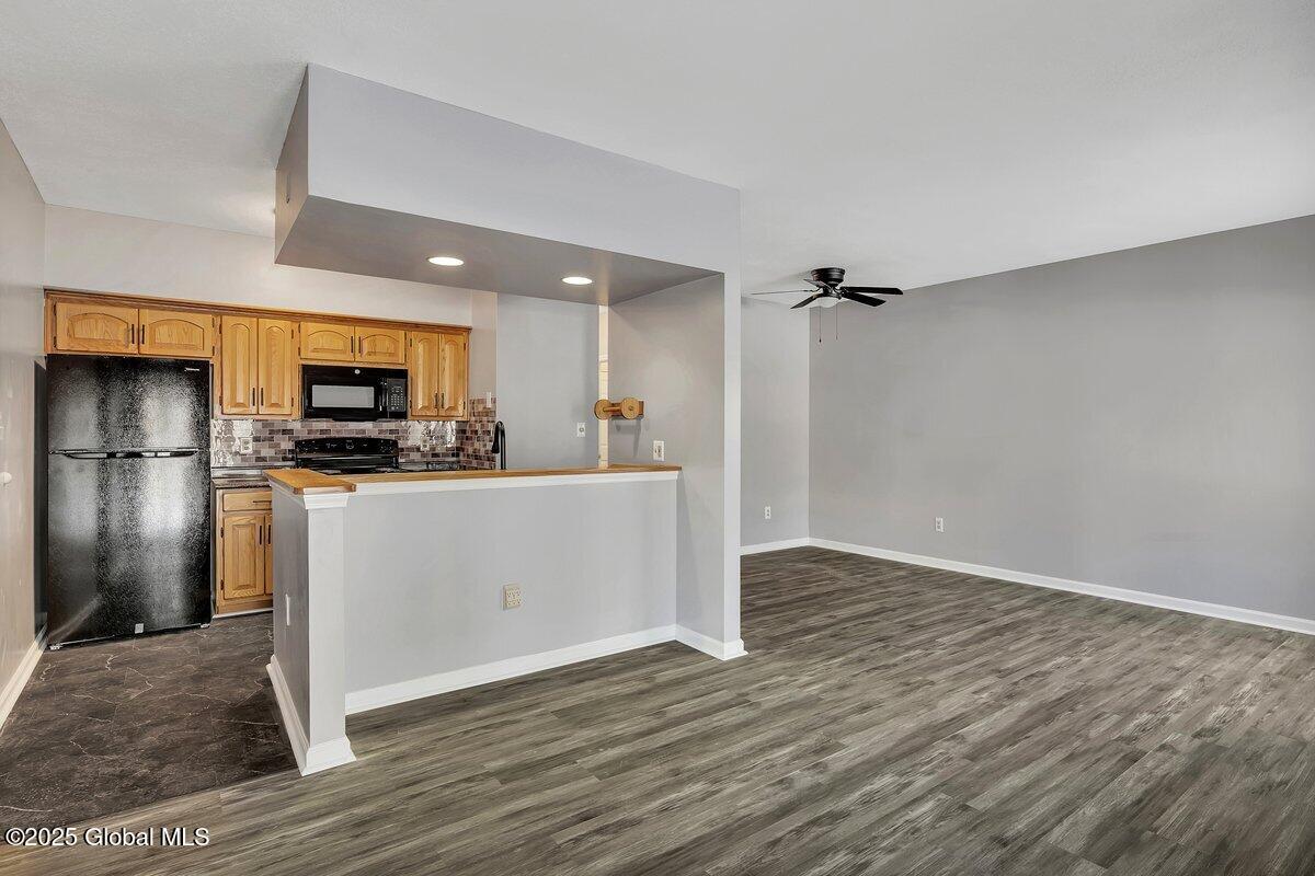 1976 Curry Road, Unit F142 Rotterdam, NY 12303 - Photo 5 of 19 P1276024