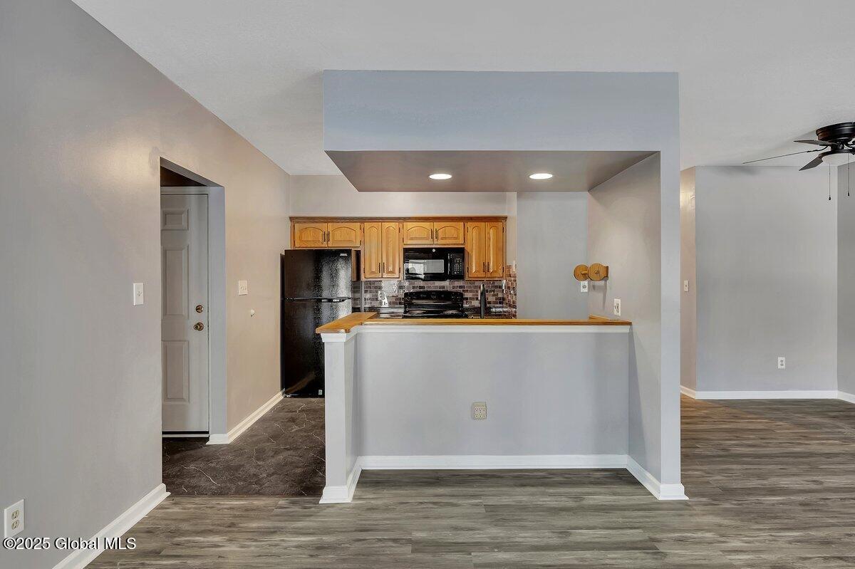 1976 Curry Road, Unit F142 Rotterdam, NY 12303 - Photo 6 of 19 P1276001