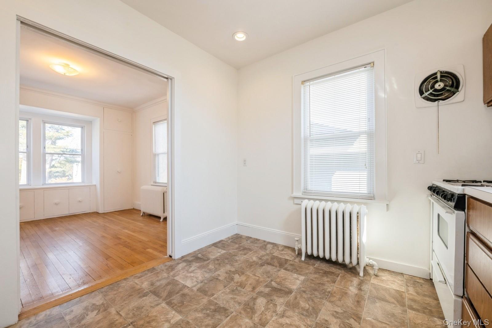 130 Soundview Road Huntington, NY 11743 - Photo 16 of 30