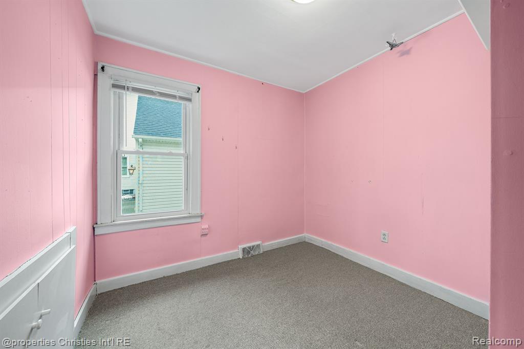 3329 Harvard Road Royal Oak, MI 48073 - Photo 14 of 27
