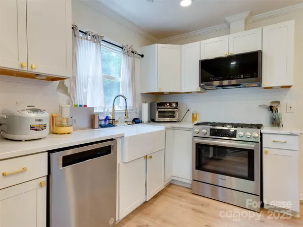 $2,400 | 619 Fence Post Lane, Matthews, NC 28105