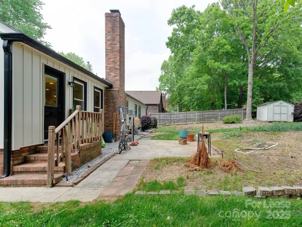 $2,400 | 619 Fence Post Lane, Matthews, NC 28105